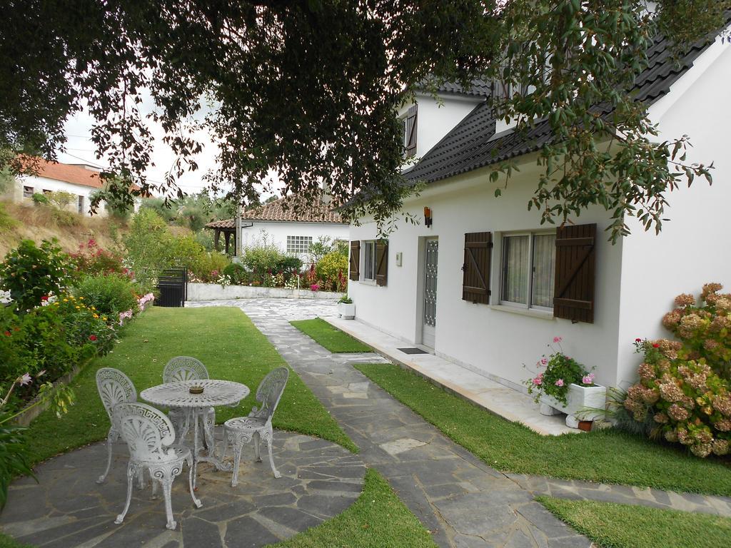 Casa Da Costureira Guest House Olival Luaran gambar
